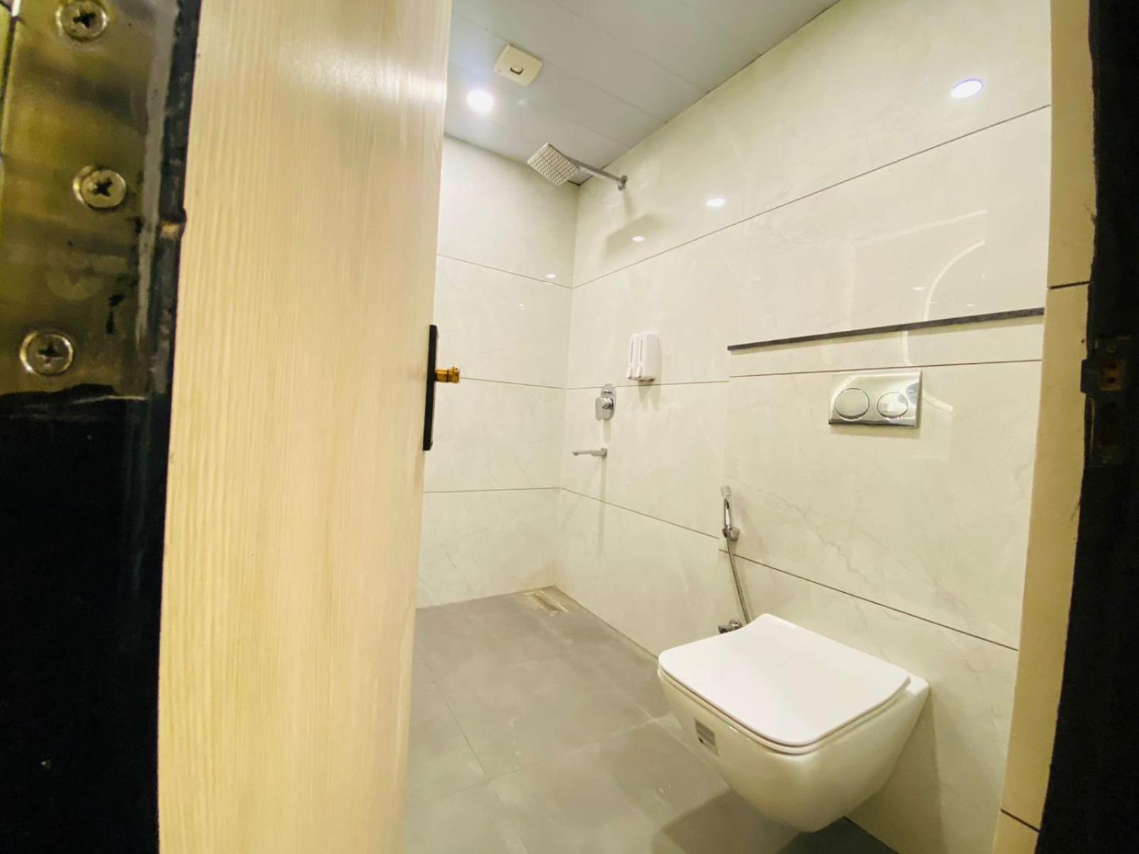 Hotel Holiday Grand Greater Noida Εξωτερικό φωτογραφία