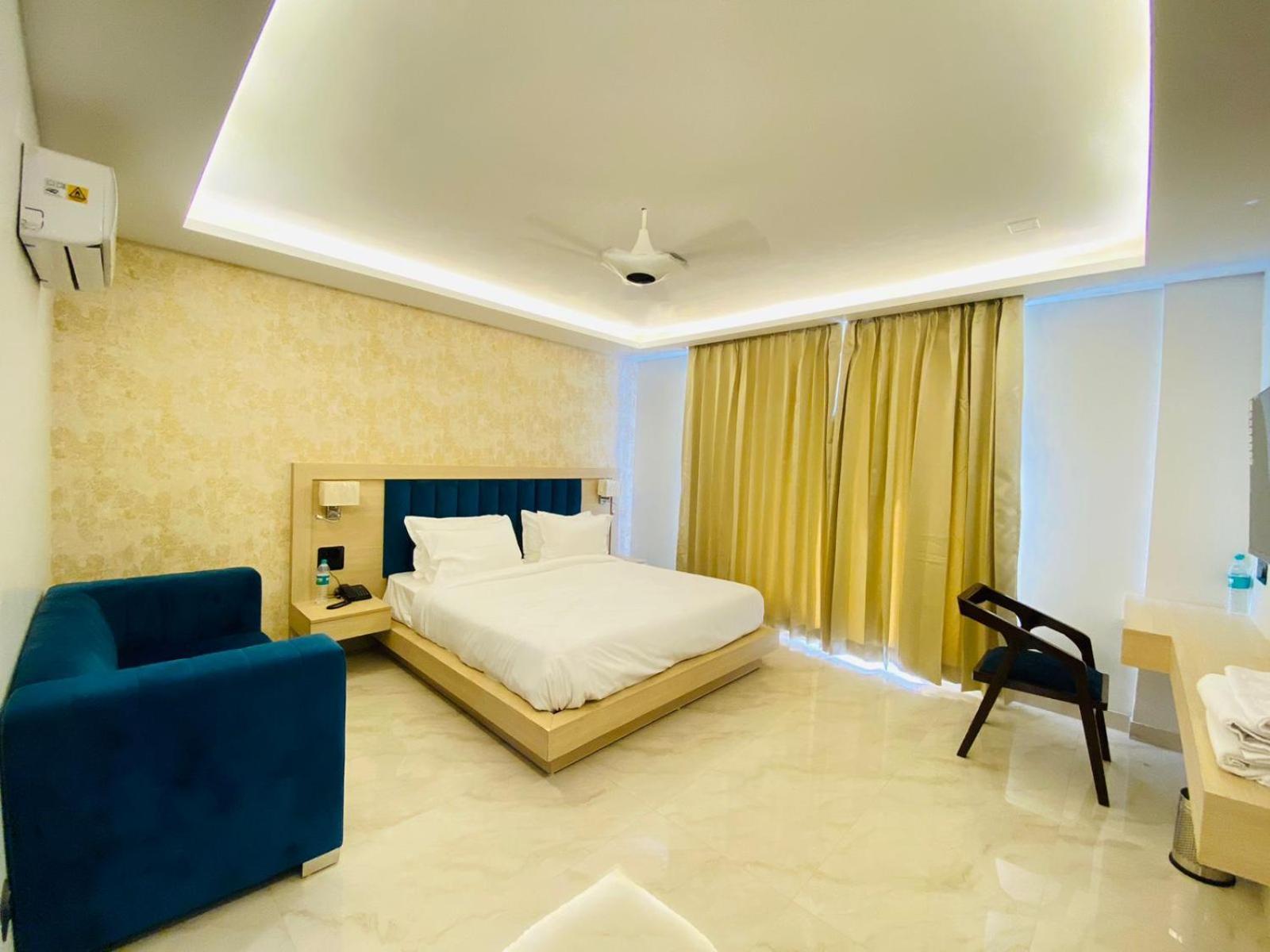 Hotel Holiday Grand Greater Noida Εξωτερικό φωτογραφία