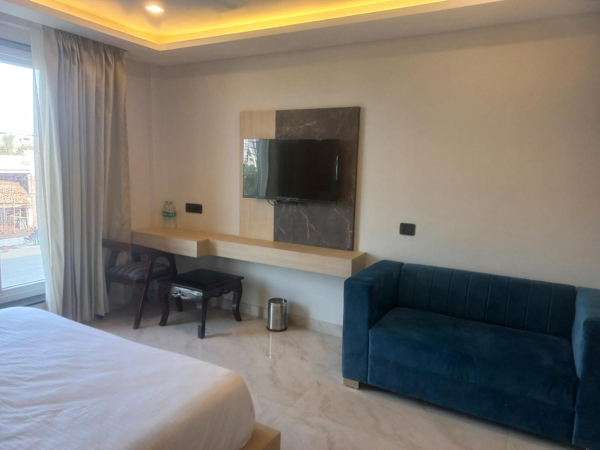 Hotel Holiday Grand Greater Noida Εξωτερικό φωτογραφία