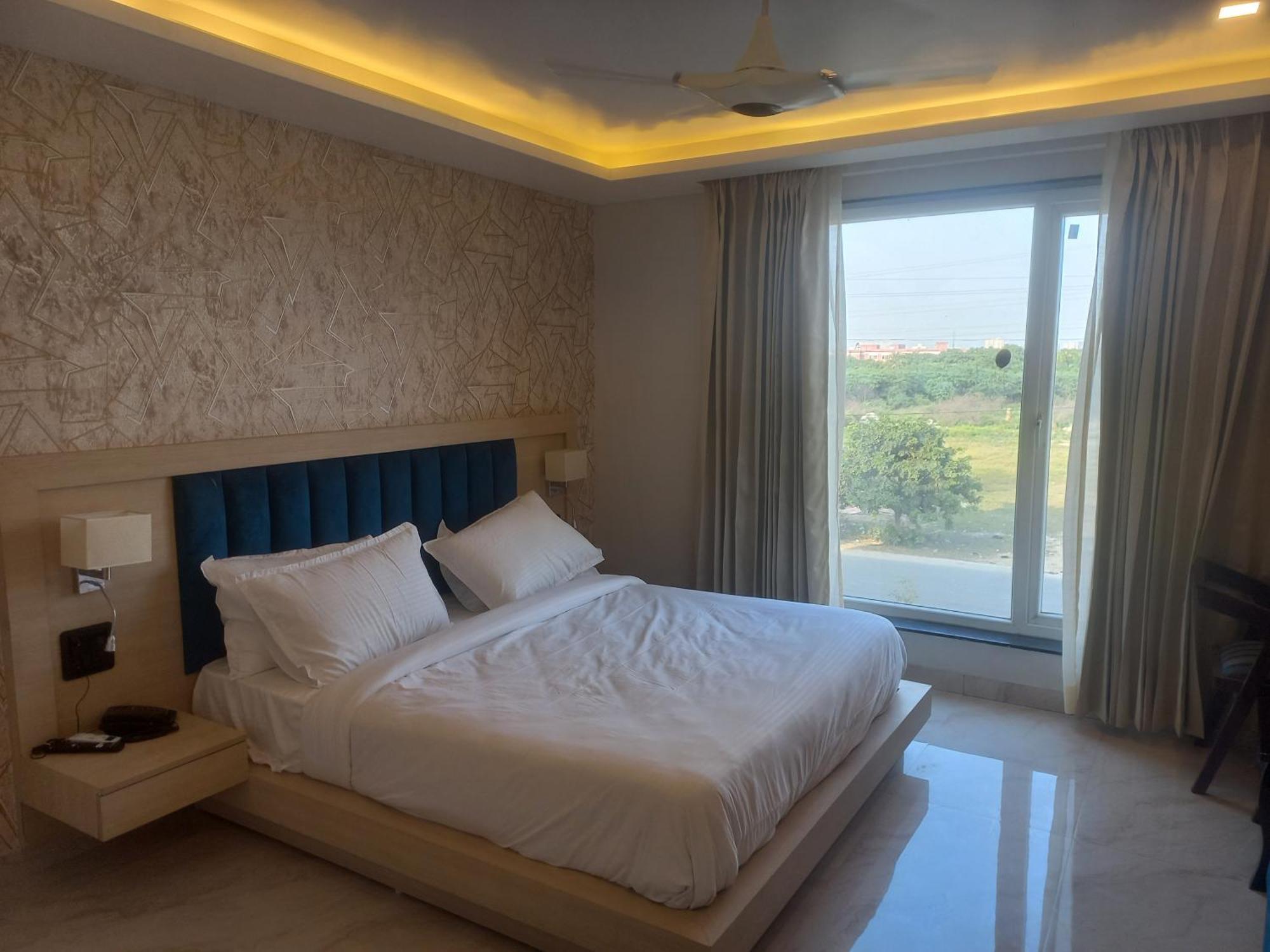 Hotel Holiday Grand Greater Noida Εξωτερικό φωτογραφία